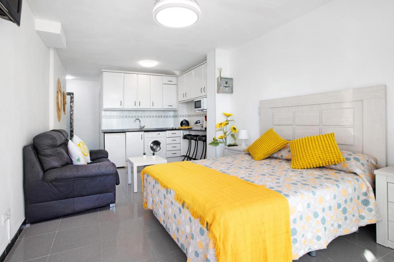 Bulto Carihuela B Apartment Torremolinos Bagian luar foto